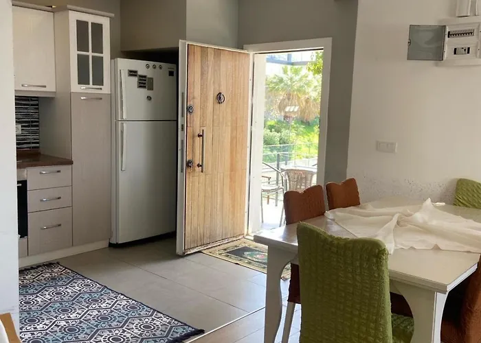 Deniz Manzaralı Full Eşyalı Bodrum