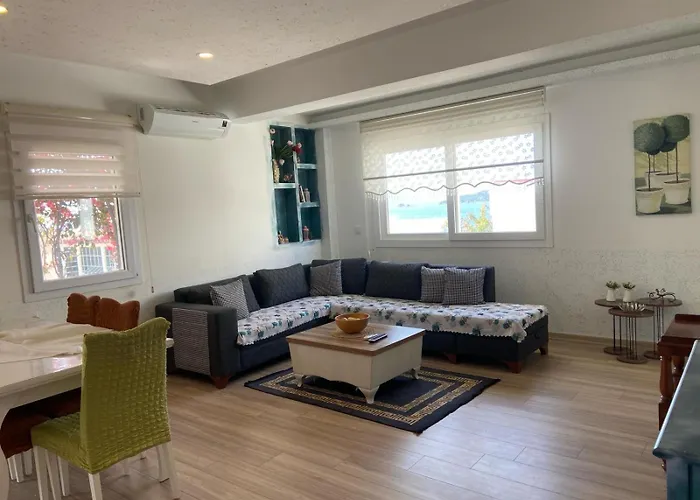 Deniz Manzaralı Full Eşyalı Daire