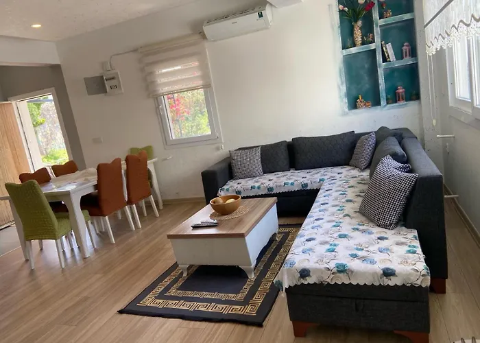 Deniz Manzaralı Full Eşyalı *